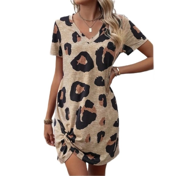 Women’s Leopard Print V-Neck Tunic Dress - Size S - NWT - Picture 4 of 5